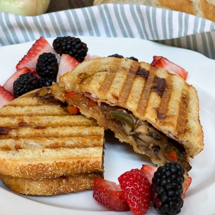 https://www.oursouthernhomesc.com/wp-content/uploads/gourmet-grilled-cheese-2021-osh-2572-720x720.jpg
