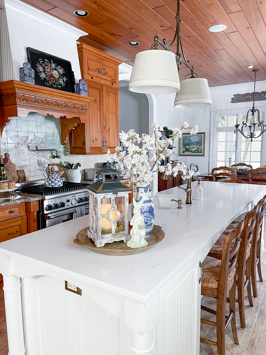 Simple Spring Kitchen Decor Ideas - The House on Silverado